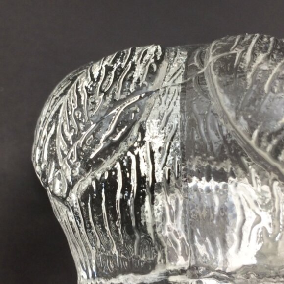 2 Clear Glass Tulip Rose Bud Flower-Shaped Candle Holders Taper Tea Lights - Picture 12 of 13